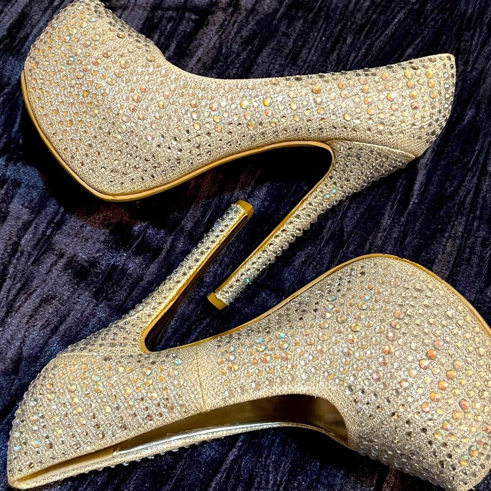 Shrek silver bling shimmery gem stone Rhinestone heels formal attire to shine on
